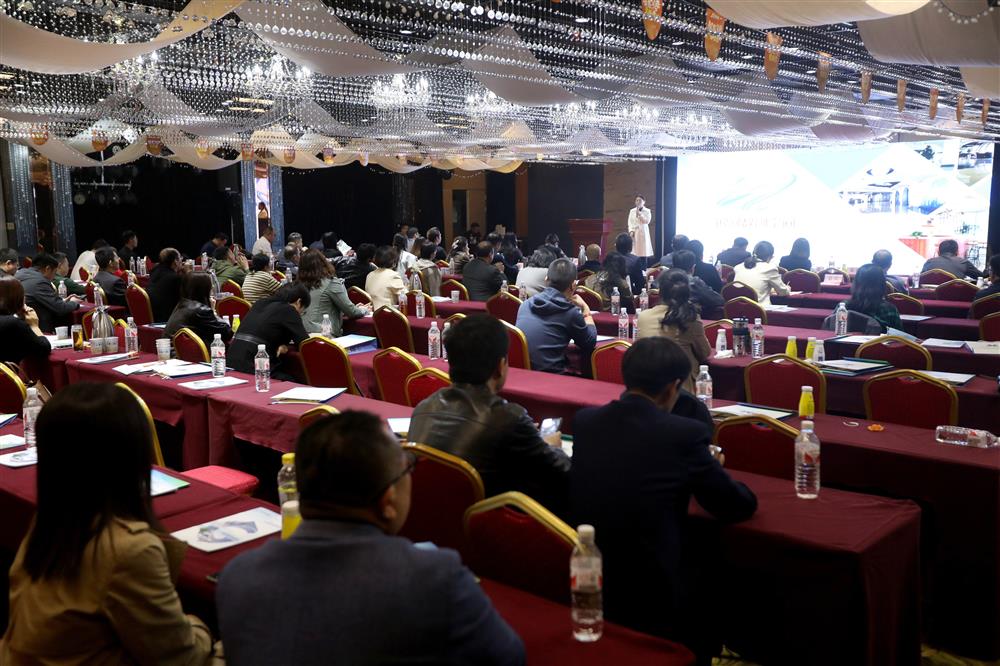 AI賦能產(chǎn)業(yè)生態(tài)！科創(chuàng)投集團旗下銀河數(shù)創(chuàng)空間舉辦濟南科創(chuàng)數(shù)創(chuàng)生態(tài)大會